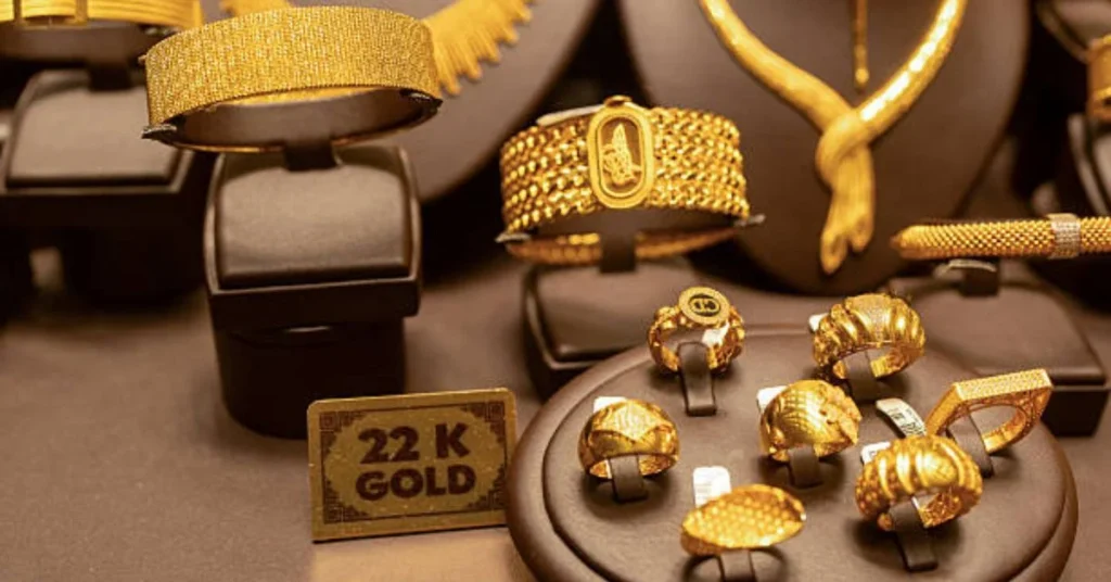 22K gold jewelry display
