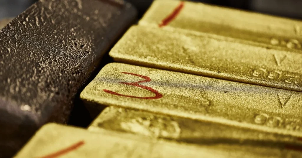 Stacked pure gold bullion bars